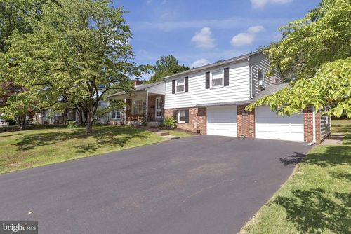 622 Knoll Dr, LANSDALE, PA, 19446-2926 | Card Image