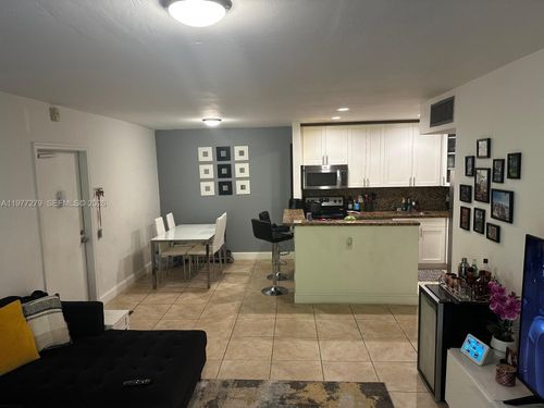 210d-7951 Sw 104th St, Miami, FL, 33156 | Card Image