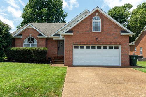 233 Lone Oak Dr, White House, TN, 37188-9304 | Card Image