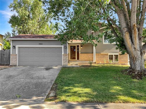 542 Hawthorn Cir, Frederick, CO, 80530-6008 | Card Image