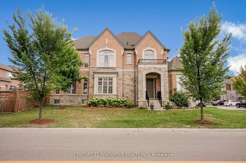 94 Brabin Cir, Whitby, ON, L1P0C1 | Card Image