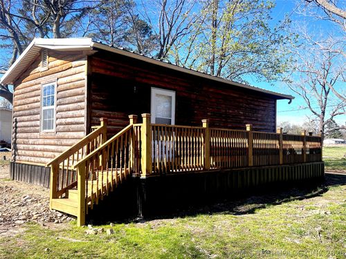 429 W 6th Street, Kiowa, OK, 74553 | Card Image