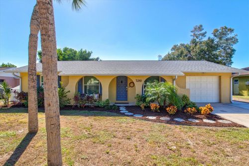 3210 Wood St, SARASOTA, FL, 34237-8340 | Card Image