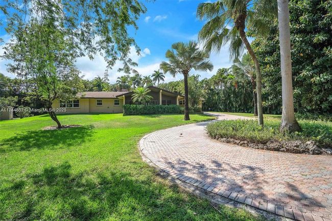 4851 Sw 106 Th Ave, House other with 3 bedrooms, 2 bathrooms and null parking in Davie FL | Image 10