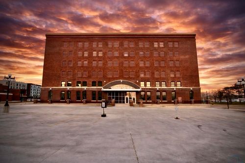 302 Jones St, Sioux City, IA, 51101-1337 | Card Image