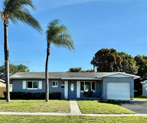 --3790 Nw 28th St, Lauderdale Lakes, FL, 33311-1831 | Card Image