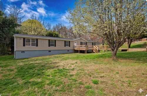 248 Mulberry Park Rd, North Wilkesboro, NC, 28659-7714 | Card Image
