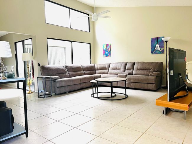 2749 Sw 5 Th St, Townhouse with 2 bedrooms, 2 bathrooms and null parking in Delray Beach FL | Image 11