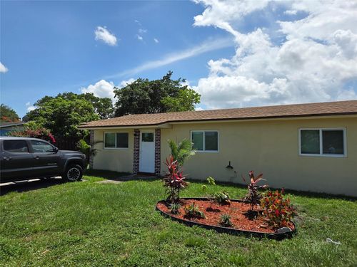 413 Sw 71st Ave, North Lauderdale, FL, 33068-1429 | Card Image