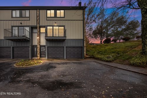 1900 Cherokee Bluff Dr, Knoxville, TN, 37920-2251 | Card Image