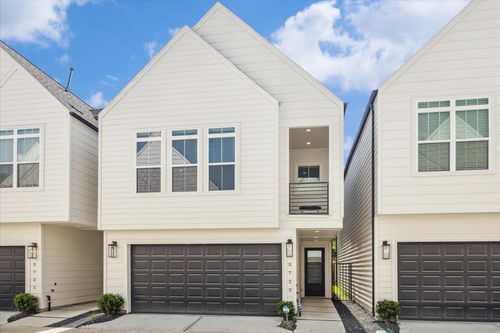 5723 White Magnolia St, Houston, TX, 77091-1636 | Card Image