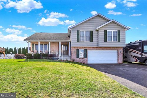 345 Roseann Drive, CHAMBERSBURG, PA, 17201 | Card Image