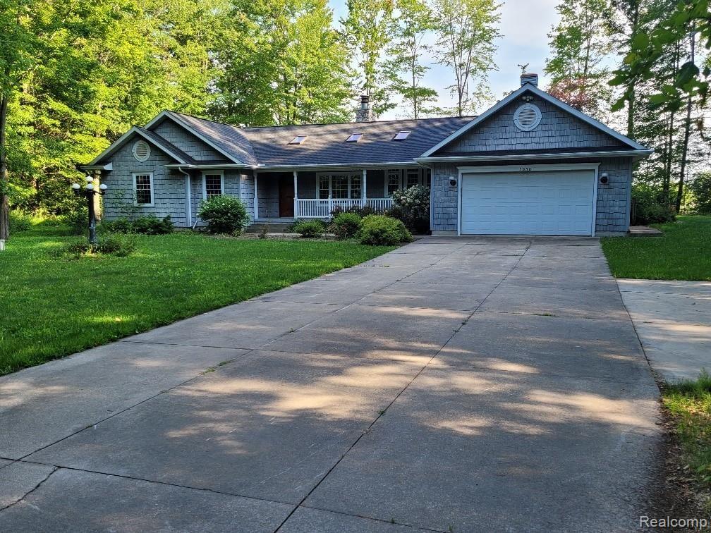 3030 E Maple Hill Court, Sold in Larkin Twp Zoocasa