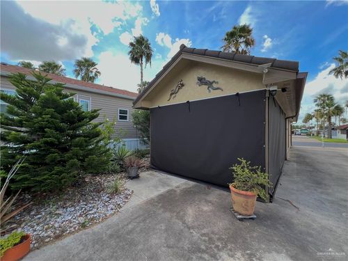 2082 Carmona E, Mercedes, TX, 78570-7115 | Card Image