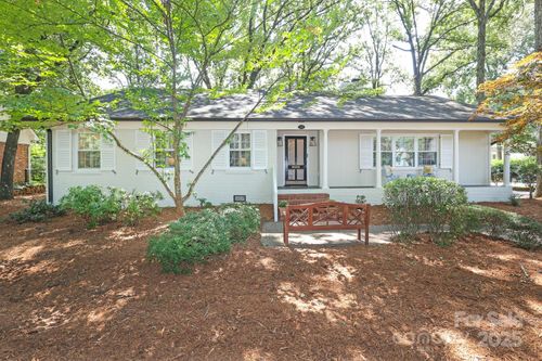 500 Ellsworth Rd, Charlotte, NC, 28211-1430 | Card Image
