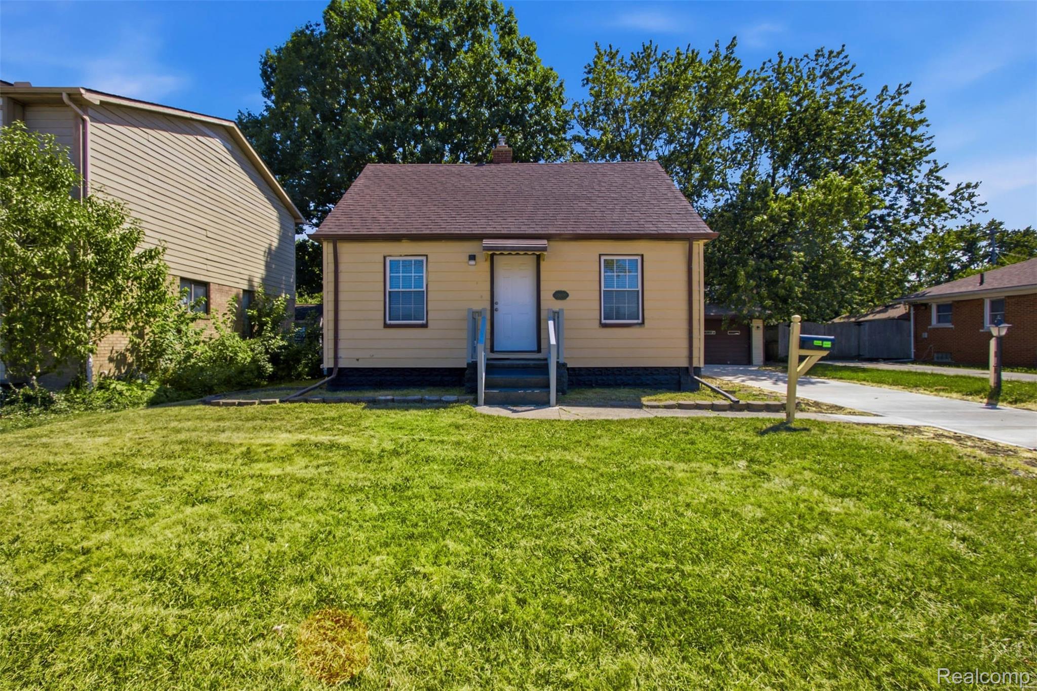 Residential in Harper Woods 3