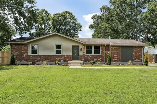 2108 Lynwood Dr, Greenbrier, TN, 37073-4555 | Card Image
