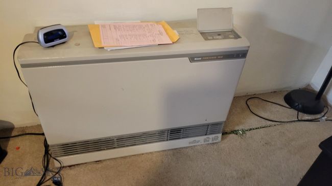 Utilities with heating unit | Image 14