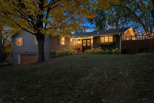 15415 Holdridge Rd E, Wayzata, MN, 55391-2137 | Card Image