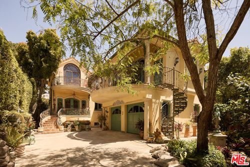 215 23rd Street, Santa Monica, CA, 90402 | Card Image