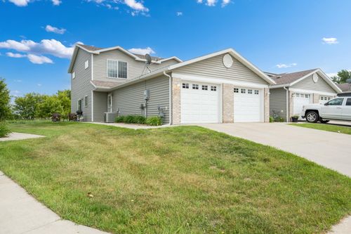 519 Pointe Ct Sw, Rochester, MN, 55902-2560 | Card Image
