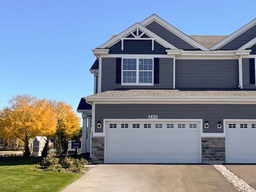 201 Charlestowne Lake Dr, St. Charles, IL, 60174-3481 | Card Image