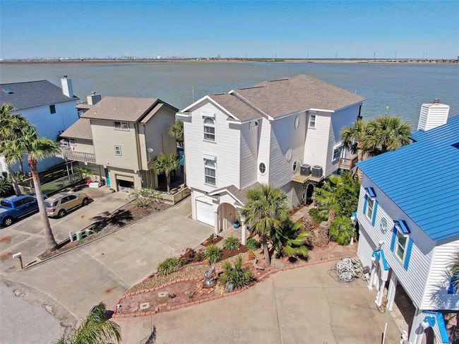 Another great view of the home. | Image 9