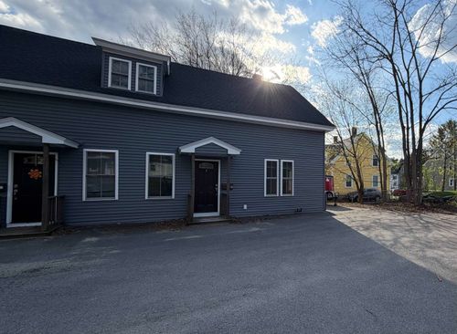 b-4 Elm St, Newmarket, NH, 03857-1202 | Card Image
