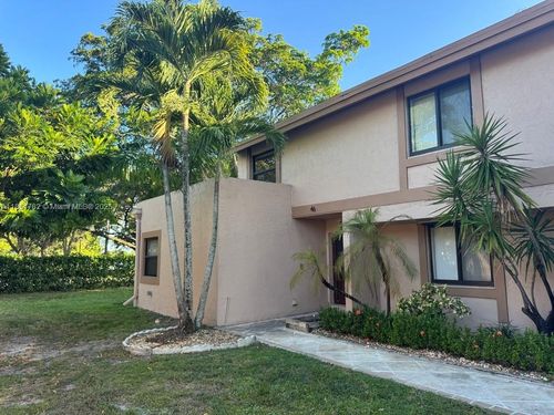 46-46 Chestnut Cir, Hollywood, FL, 33026-1141 | Card Image