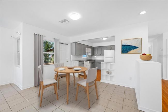 Dining Area off the Kitchen (Virtually Staged) | Image 20