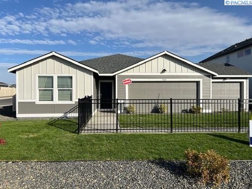 5925 Road 115, Pasco, WA, 99301 | Card Image