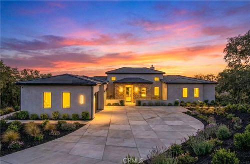 2220 Battering Rock Rd, Templeton, CA, 93465-8369 | Card Image