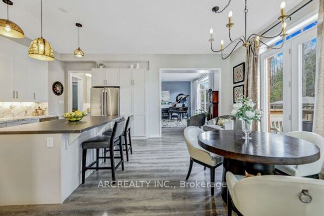 25 Thompson Way, House other with 4 bedrooms, 4 bathrooms and 7 parking in Springwater ON | Image 8