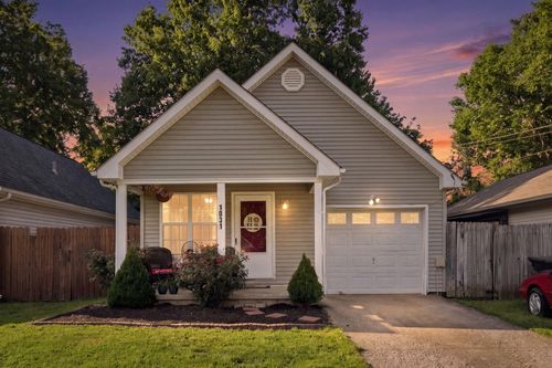 1031 Marshall Park Dr, Georgetown, KY, 40324-2701 | Card Image
