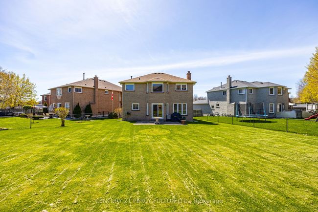 249 Mossbrook Sq, House other with 4 bedrooms, 4 bathrooms and 2 parking in Pickering ON | Image 37