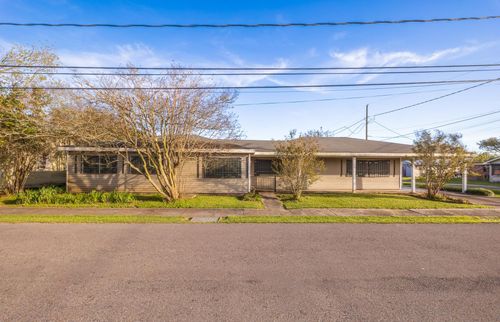 151 Barrilleaux St, Lockport, LA, 70374-2570 | Card Image