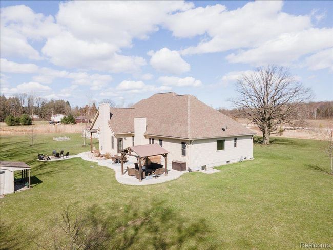 353 Pine River Rd, House other with 5 bedrooms, 4 bathrooms and null parking in Kimball MI | Image 25