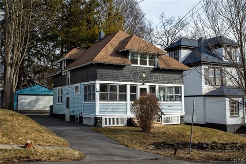 122 Charmouth Dr, Syracuse, NY, 13207-1949 | Card Image