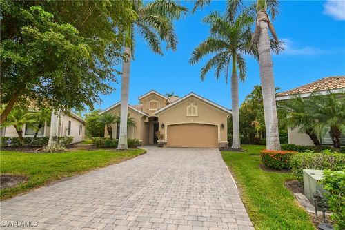 1558 Serrano Cir, NAPLES, FL, 34105-4953 | Card Image