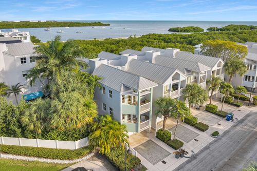 33 Seaside South Ct, Key West, FL, 33040-5293 | Card Image