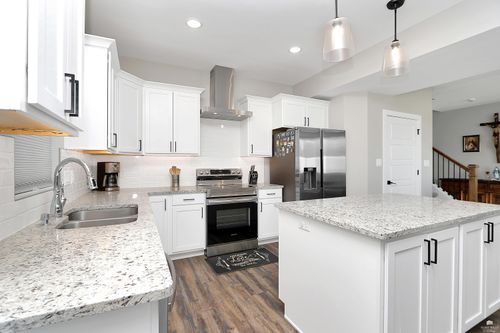 210 S 6th St, Saint Marys, KS, 66536-1705 | Card Image