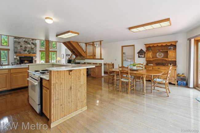 View of Kitchen/Dining Area | Image 13