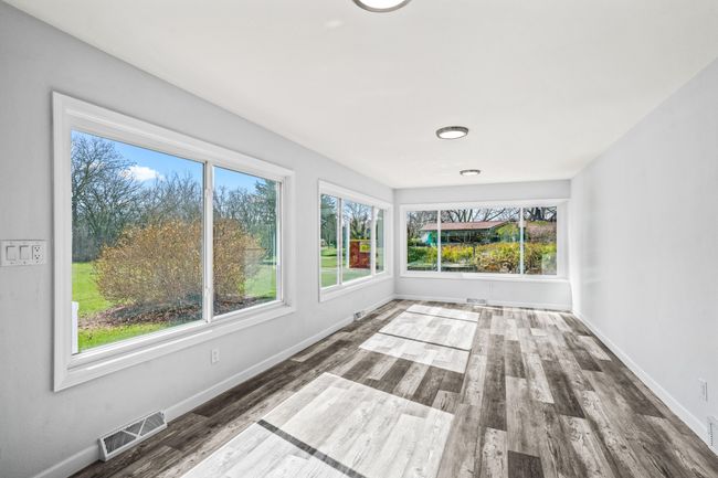 Sun Room | Image 20