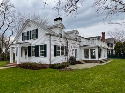 19 Morse St, Edgartown, MA, 02539-8156 | Card Image