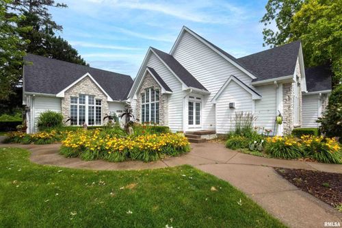 21945 Great River Rd, Le Claire, IA, 52753-9117 | Card Image