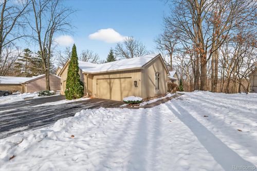 1193 Timberview Trl, Bloomfield Hills, MI, 48304-1554 | Card Image