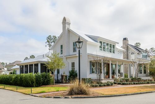 119 Hunting Lodge Rd, Bluffton, SC, 29910-8377 | Card Image