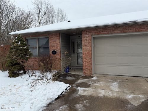 1039 Rector Rd, Parkersburg, WV, 26105-8147 | Card Image