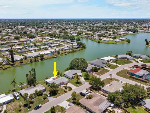 524 S Neponsit Dr, Venice, FL, 34293-1118 | Card Image