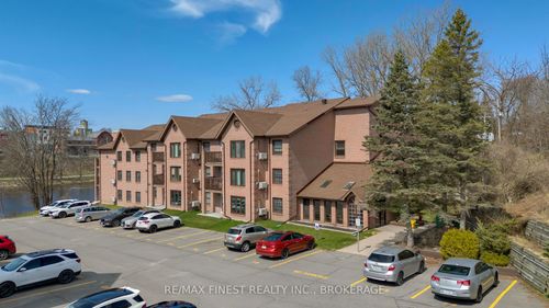205-11 Centre St S, Napanee, ON, K7R3X3 | Card Image